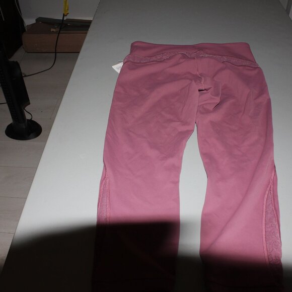 Plum Lululemon Wunder Under Crop Size 12 23" New - Picture 4 of 5